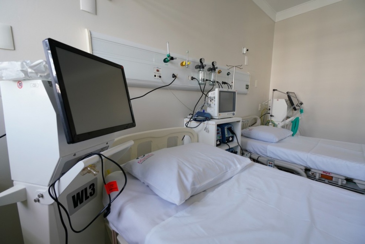 C&acirc;mara de Uni&atilde;o do Sul repassa R$ 15 mil para compra de 10 leitos equipados de UTI. Valor destina-se &agrave; aquisi&ccedil;&atilde;o de respiradores e monitores para Hospital de Sinop.