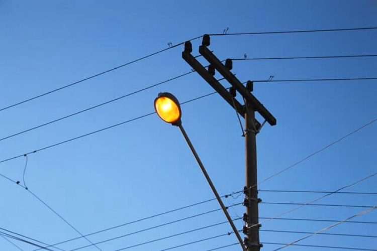 Vereadora pede celeridade na manuten&ccedil;&atilde;o da ilumina&ccedil;&atilde;o p&uacute;blica em Uni&atilde;o do Sul-MT