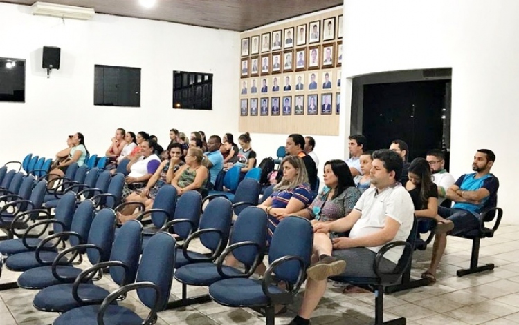 Vereadores aprovam projetos que reestruturam Plano de Cargos e Carreiras dos servidores
